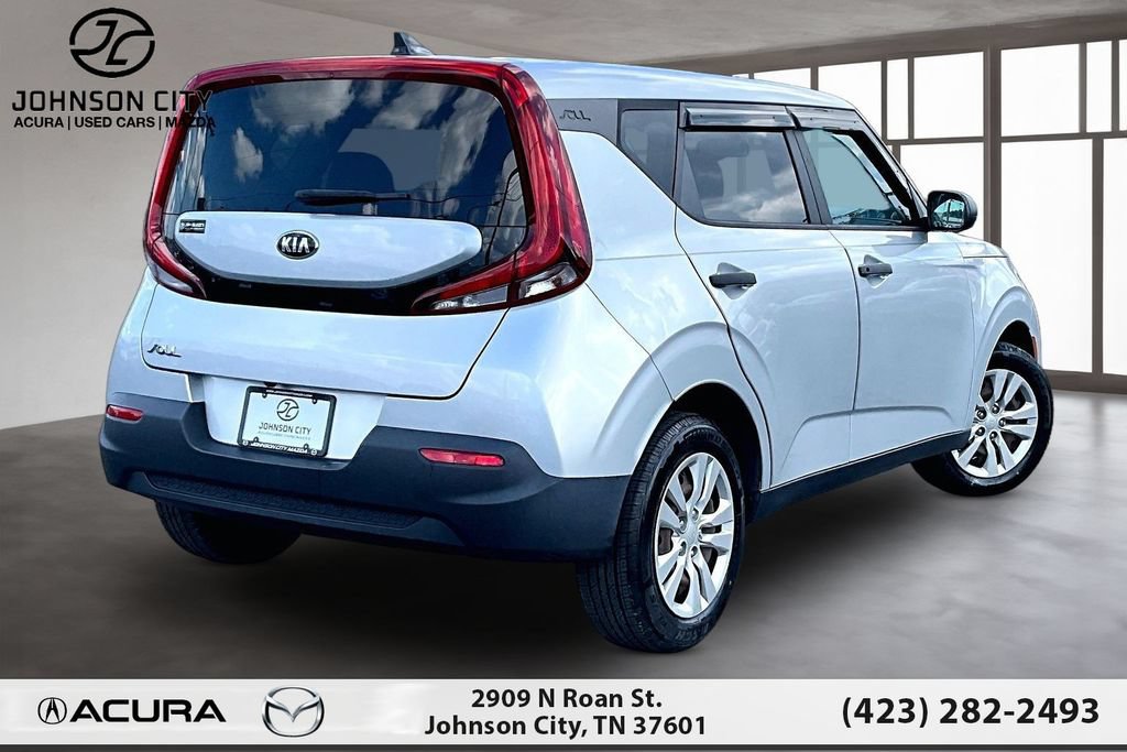 Used 2021 Kia Soul LX FWD image 2
