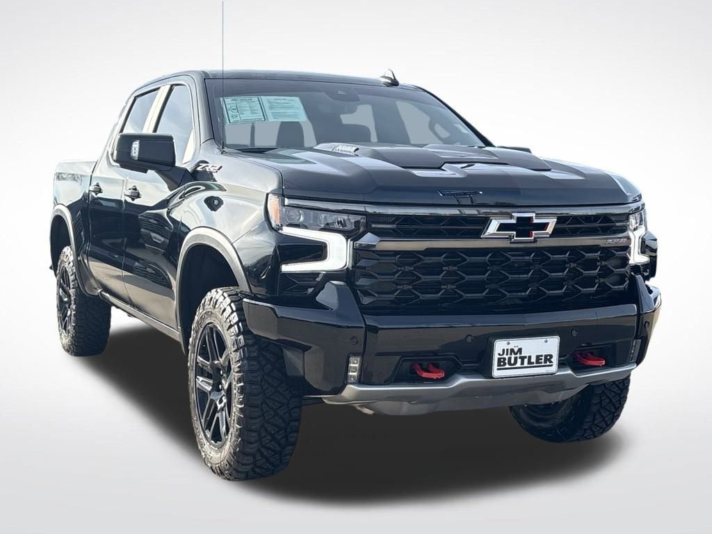Used 2025 Chevrolet Silverado 1500 ZR2 w/ Technology Package AWD/4WD image 9