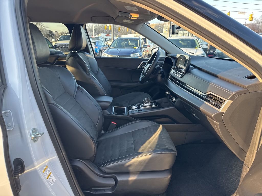 Used 2024 Mitsubishi Outlander SE image 19