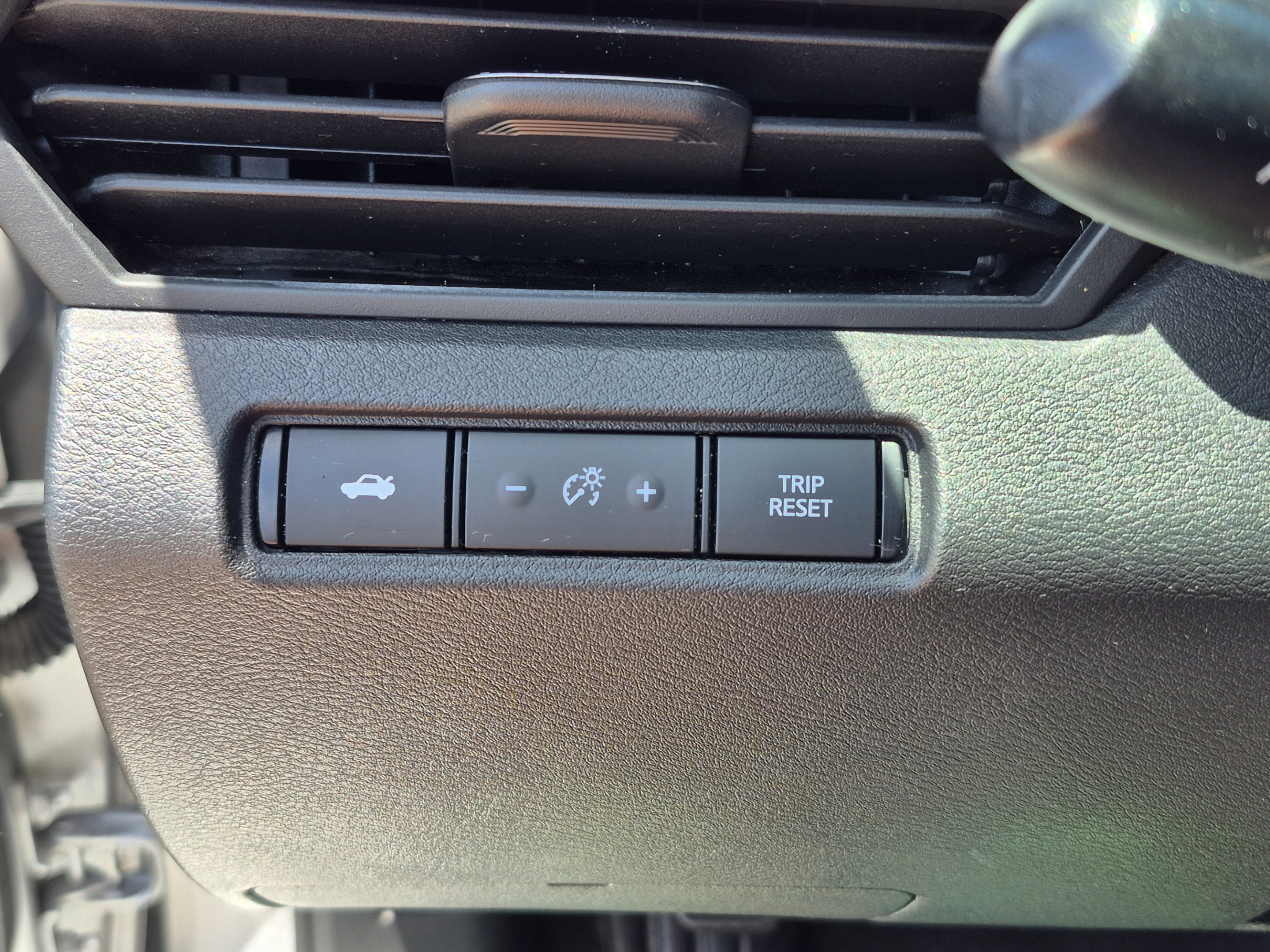 Used 2019 Nissan Altima 2.5 SR FWD image 28