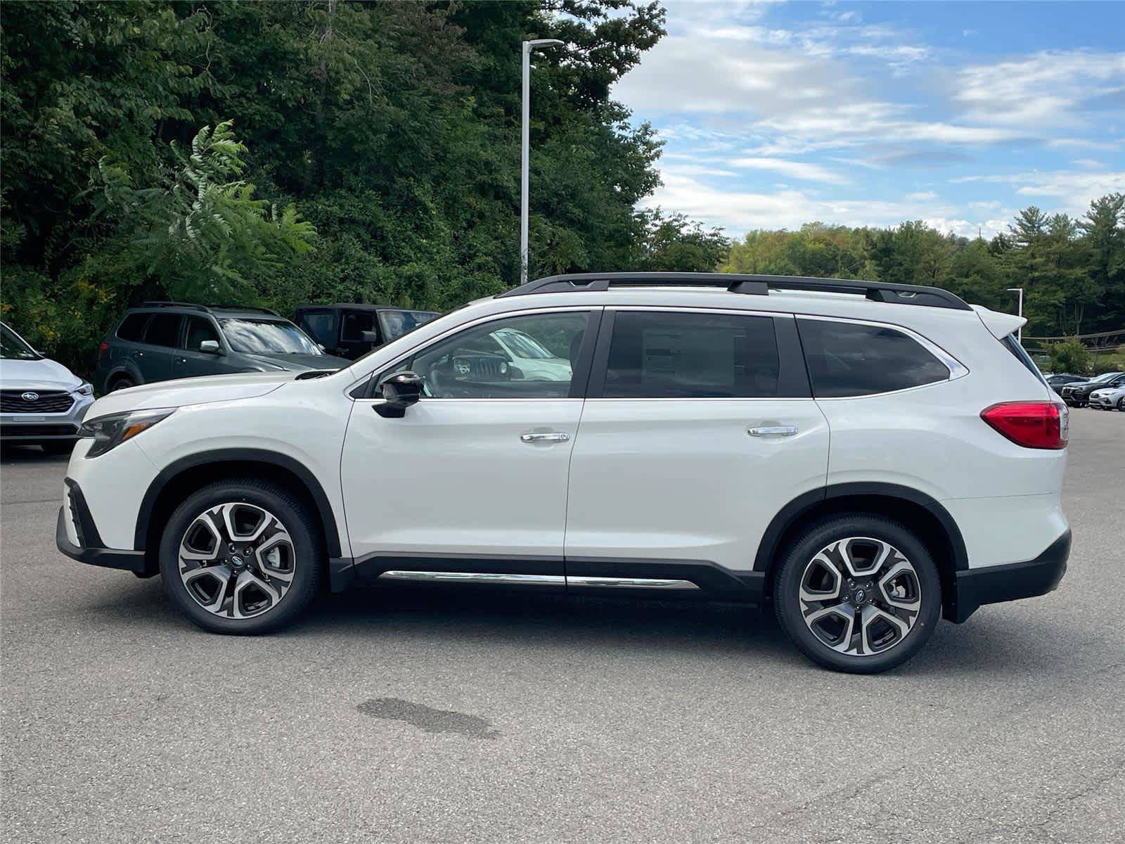 New 2027 Subaru Ascent Touring AWD/4WD image 2