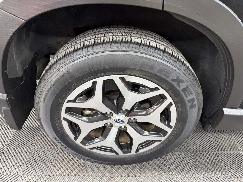 Used 2020 Subaru Forester Premium AWD/4WD image 19