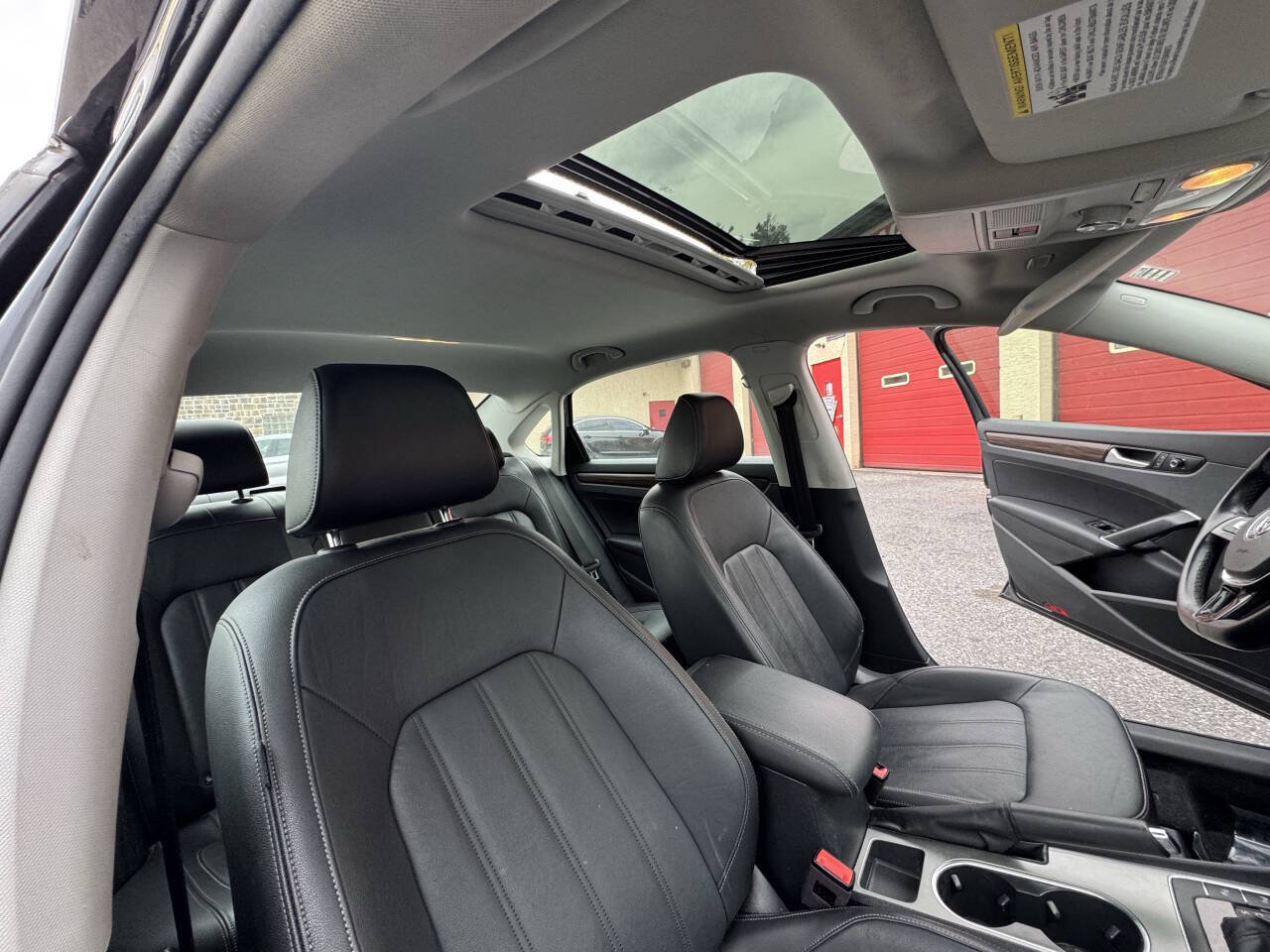 Used 2020 Volkswagen Passat 2.0T SEL FWD image 26