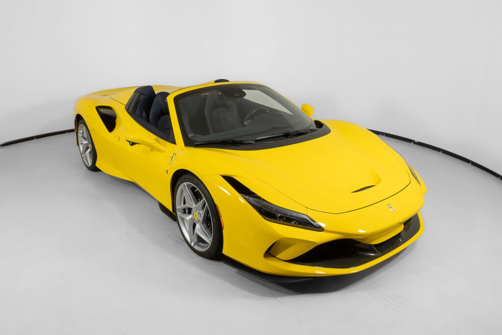 Used 2022 Ferrari F8 Tributo image 12