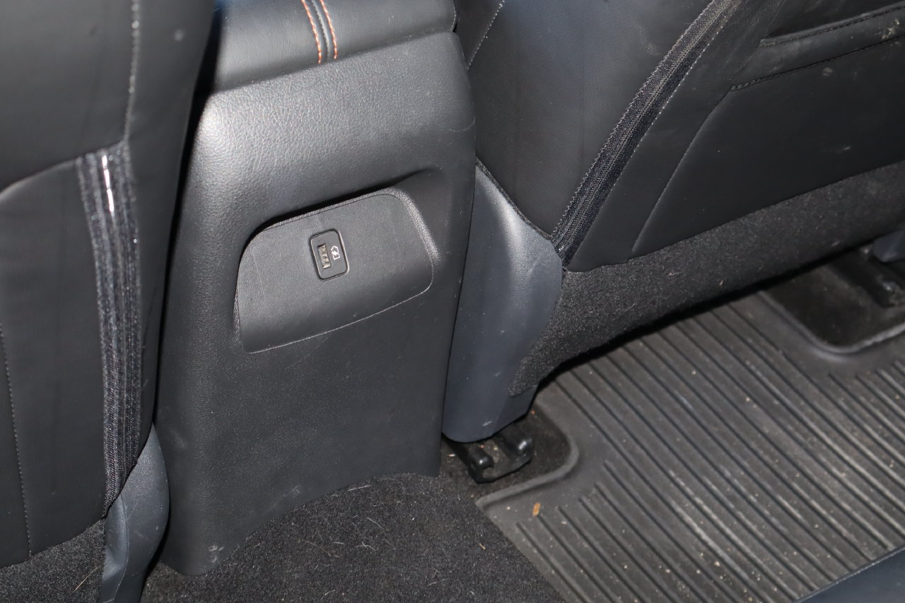 Used 2024 Nissan Sentra SR w/ SR Premium Package FWD image 19