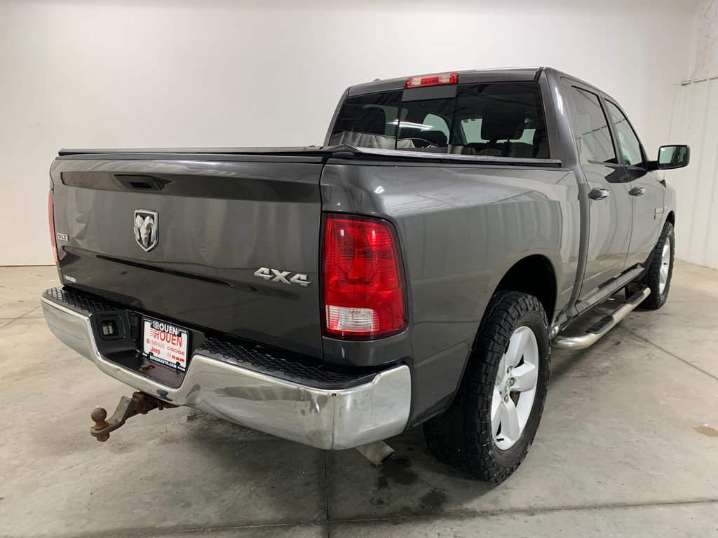 Used 2017 RAM 1500 Classic SLT AWD/4WD image 8