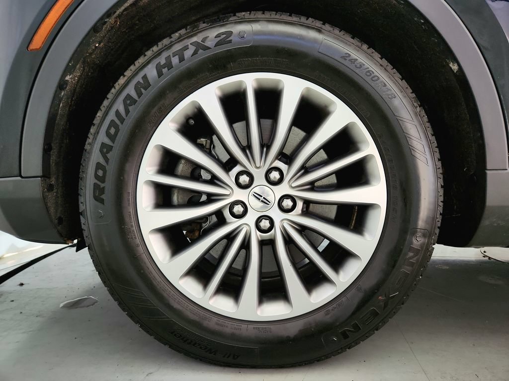 Used 2016 Lincoln MKX Select w/ Select Plus Package AWD/4WD image 33