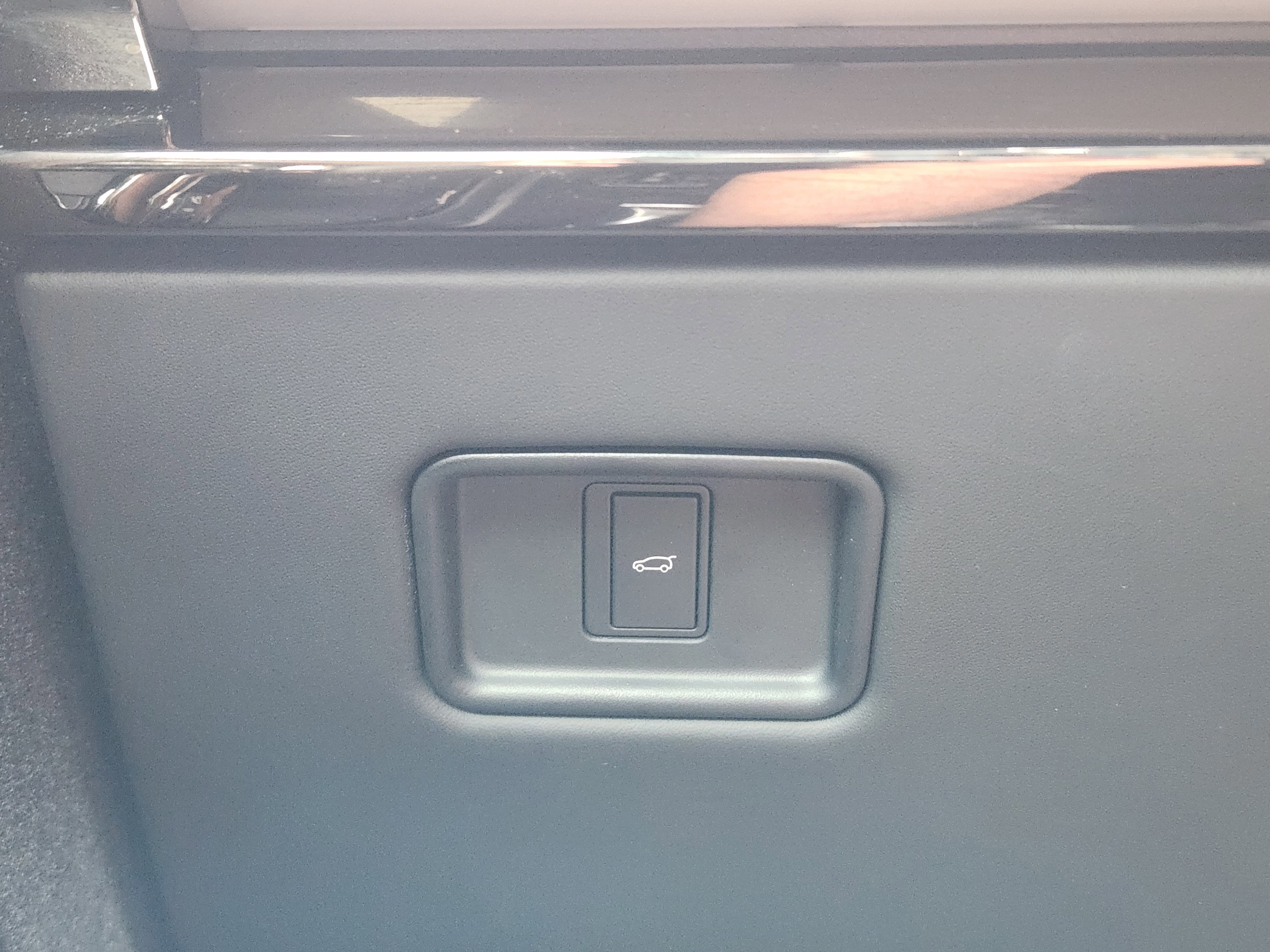 Certified 2025 Land Rover Range Rover Sport Autobiography image 33