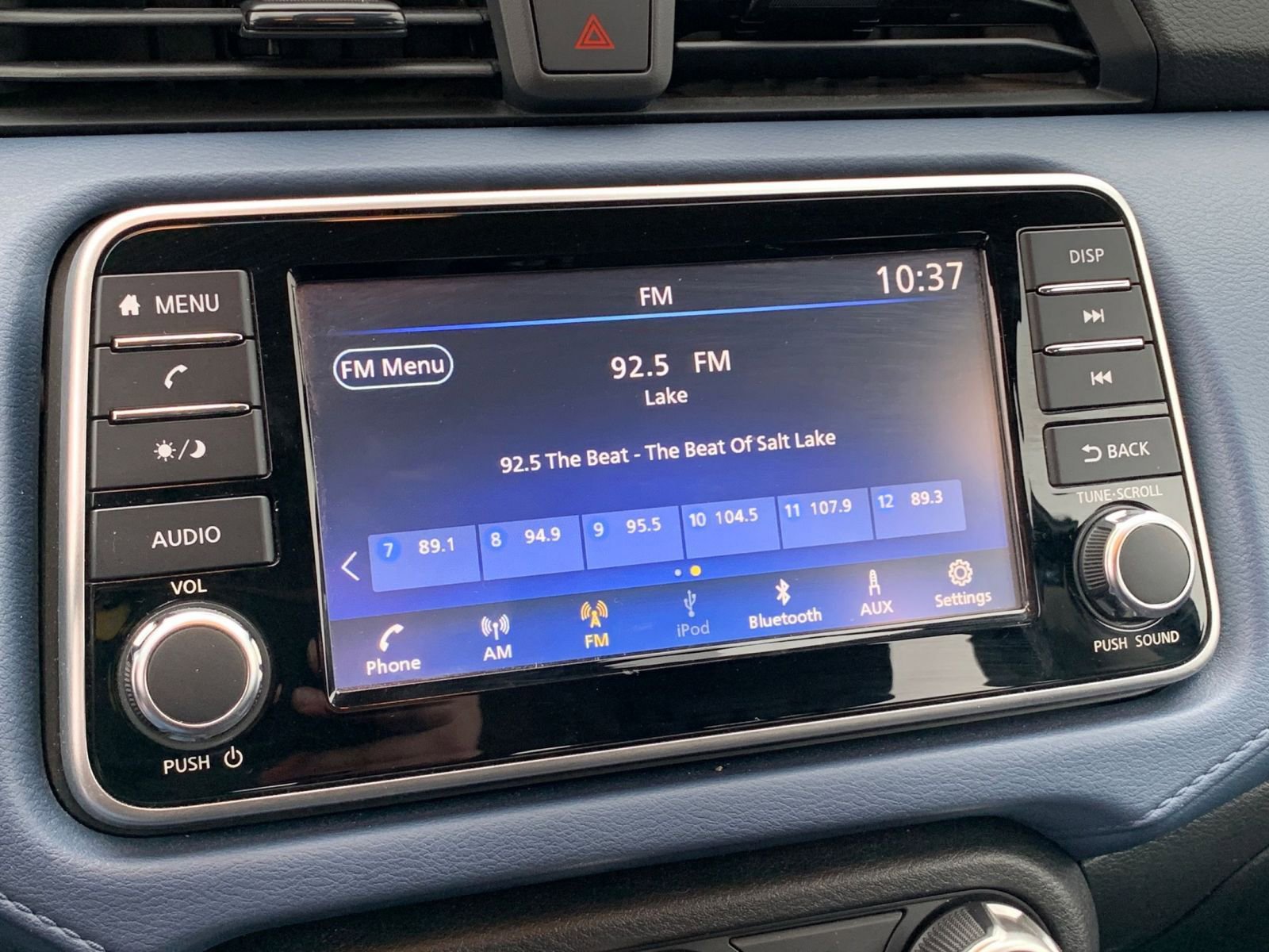 Used 2025 Nissan Versa SV w/ Trunk Package image 20