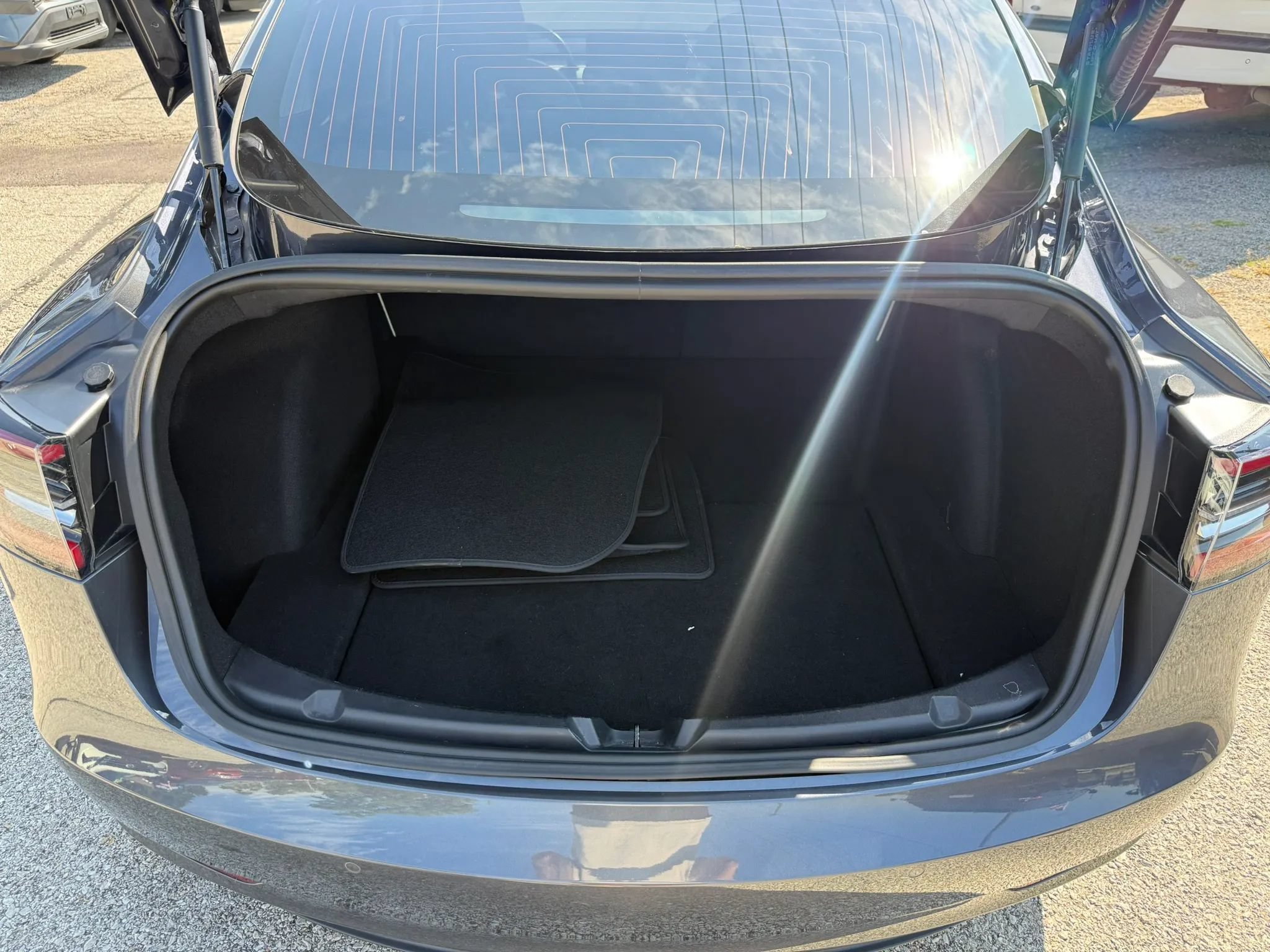 Used 2018 Tesla Model 3 Long Range AWD/4WD image 6