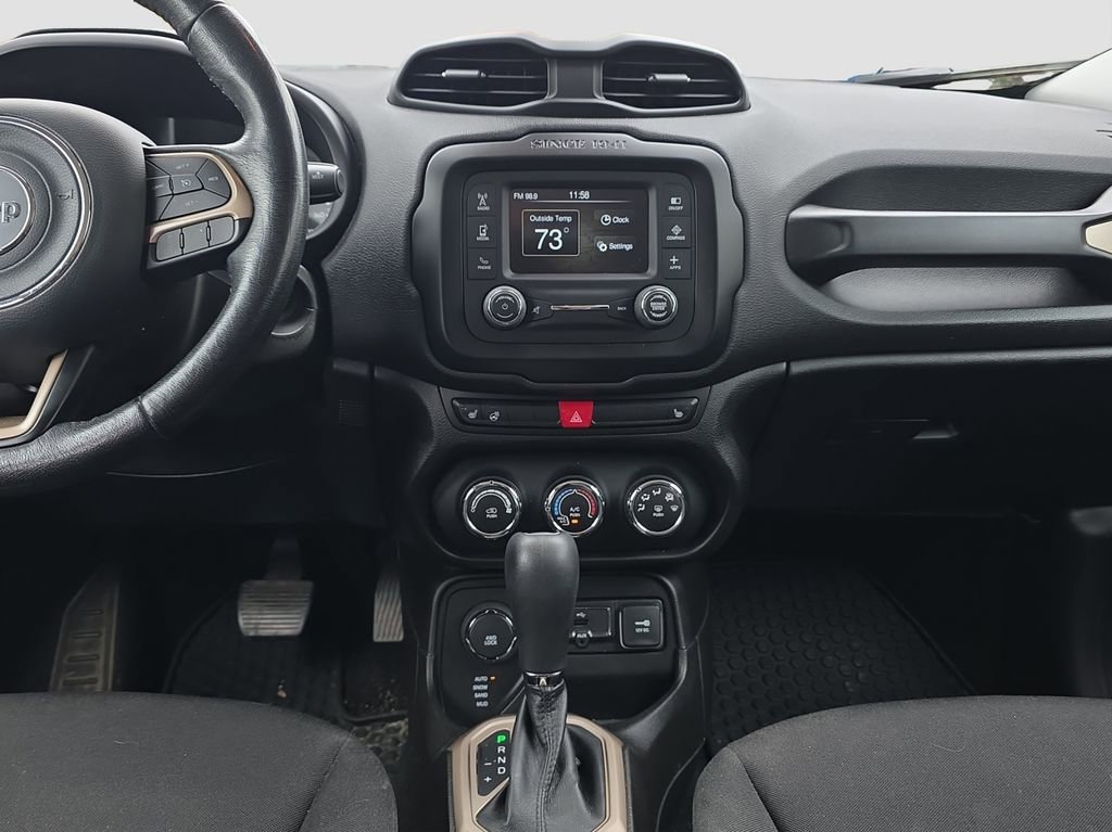 Used 2017 Jeep Renegade Latitude w/ Cold Weather Group AWD/4WD image 14