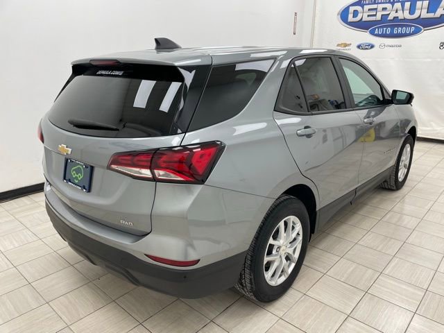 Used 2024 Chevrolet Equinox LS w/ LS Convenience Package image 22