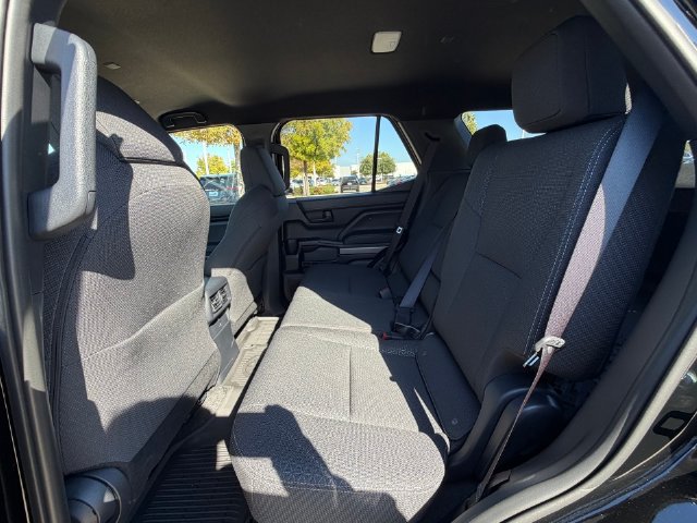 New 2026 Toyota 4Runner SR5 AWD/4WD image 21