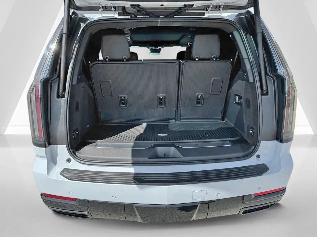 New 2026 Cadillac Escalade Sport w/ Touring Package AWD/4WD image 35