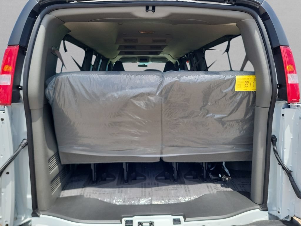 New 2026 Chevrolet Express 3500 LS RWD image 23