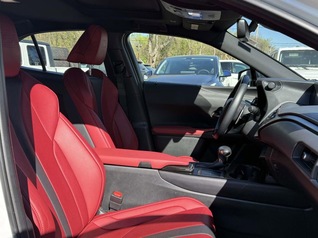 Used 2021 Lexus UX 250h F Sport w/ F Sport Premium Package image 7