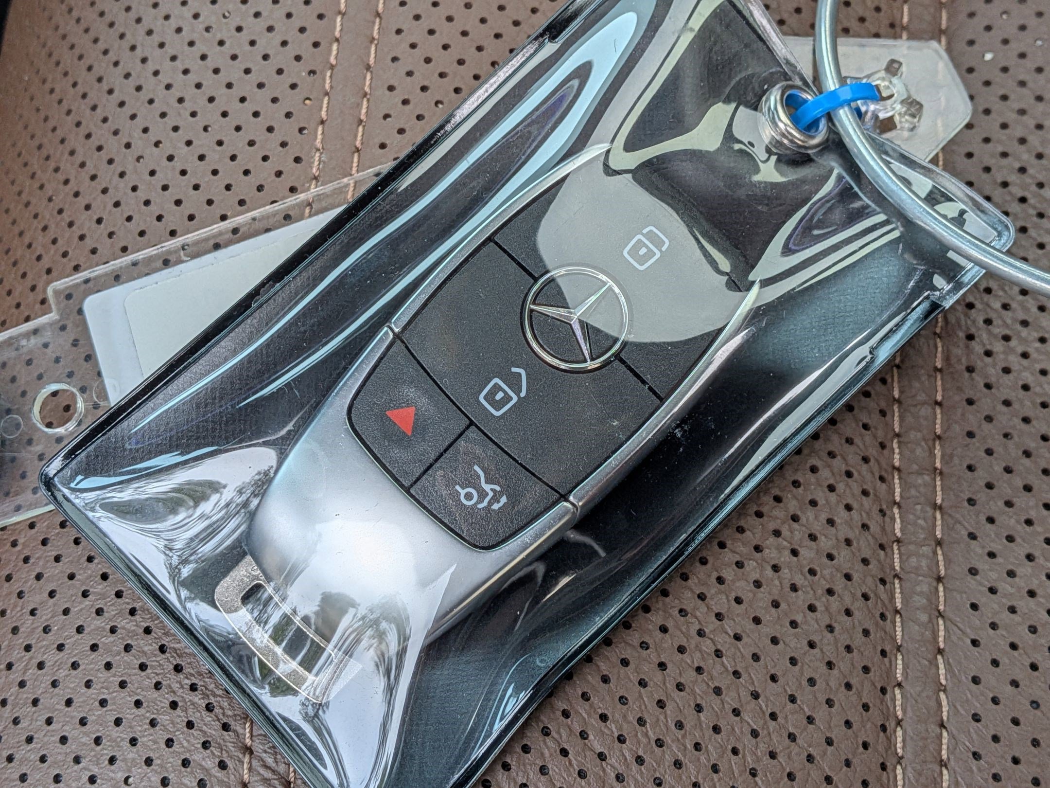 Certified 2025 Mercedes-Benz GLE 450e 4MATIC image 38