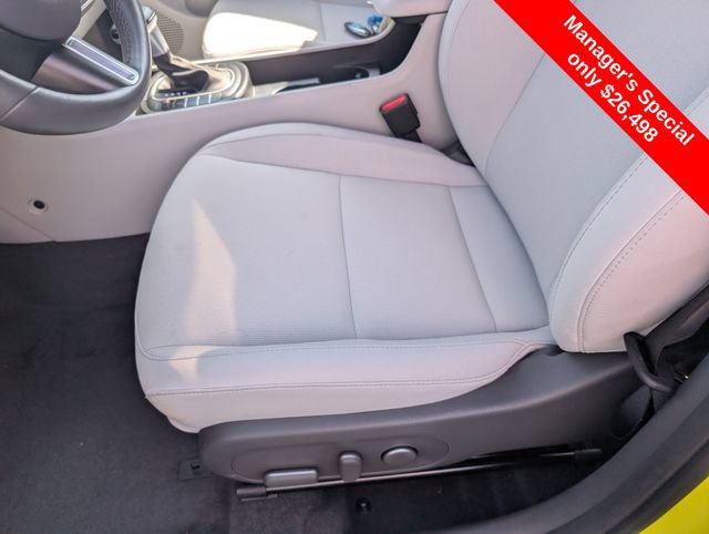 Certified 2025 Hyundai Kona SEL AWD/4WD image 21