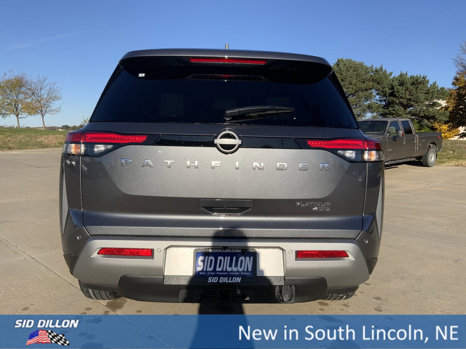 New 2025 Nissan Pathfinder Platinum image 4