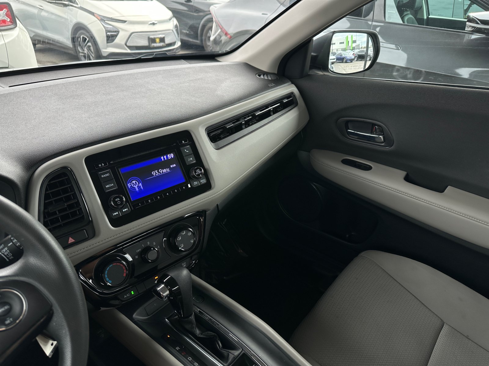 Used 2021 Honda HR-V LX image 22