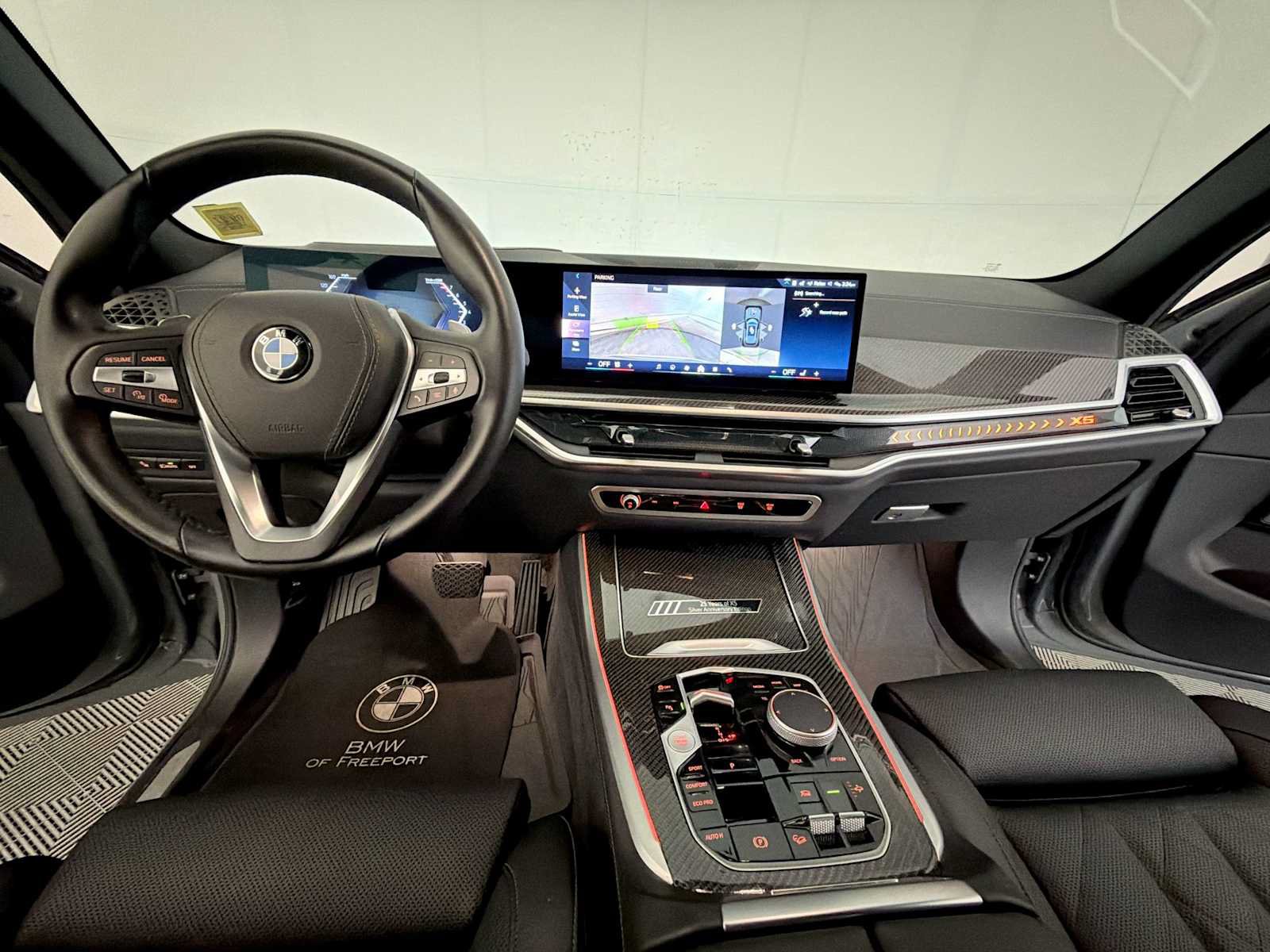 Used 2025 BMW X5 xDrive40i w/ M Sport Package AWD/4WD image 15