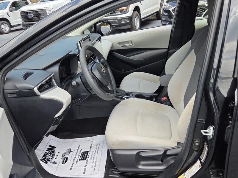 Used 2021 Toyota Corolla LE FWD image 6