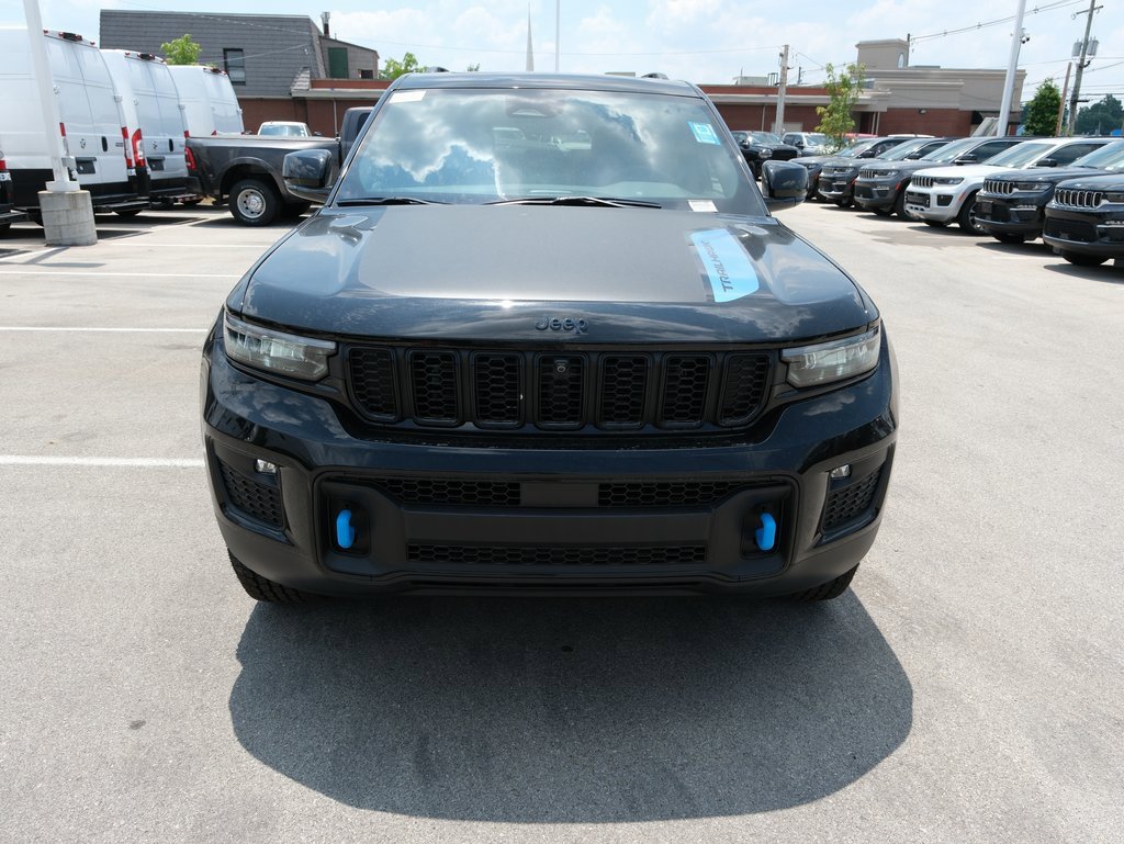 Used 2024 Jeep Grand Cherokee Trailhawk w/ Luxury Tech Group III image 13