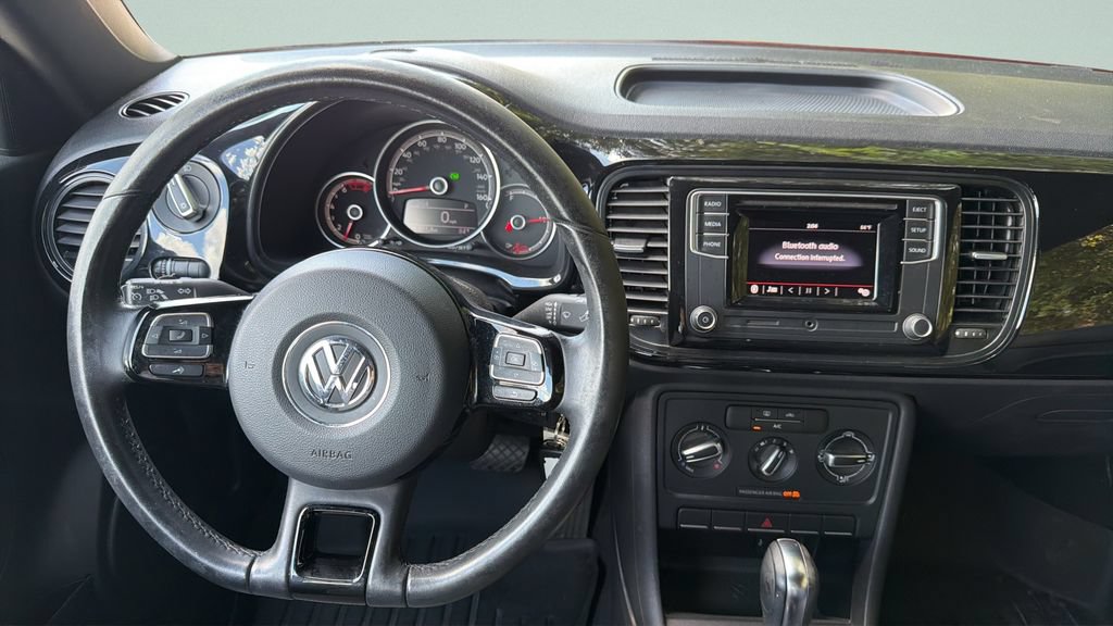 Used 2019 Volkswagen Beetle 2.0T S FWD image 16