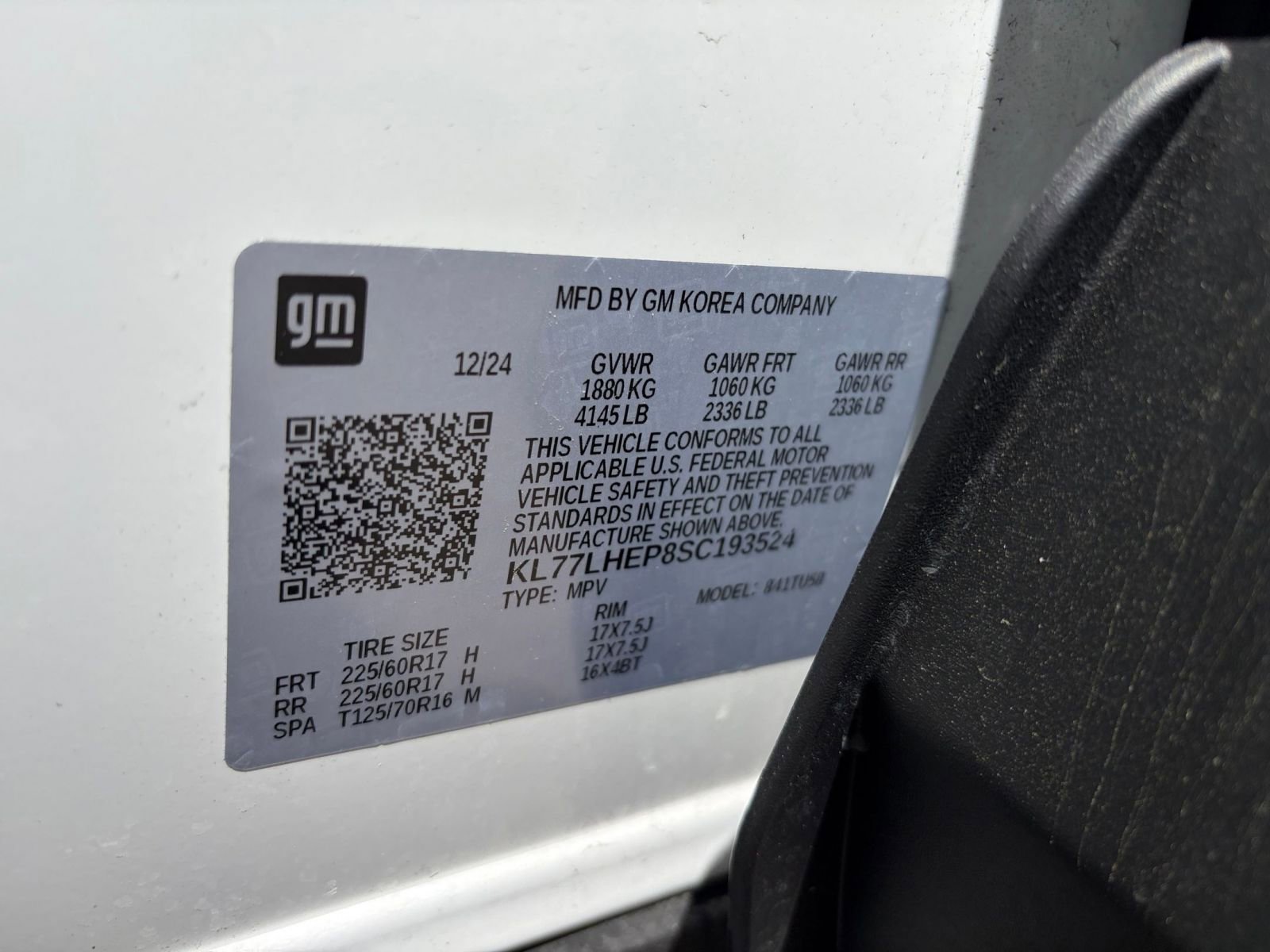 Used 2025 Chevrolet Trax LT FWD image 28