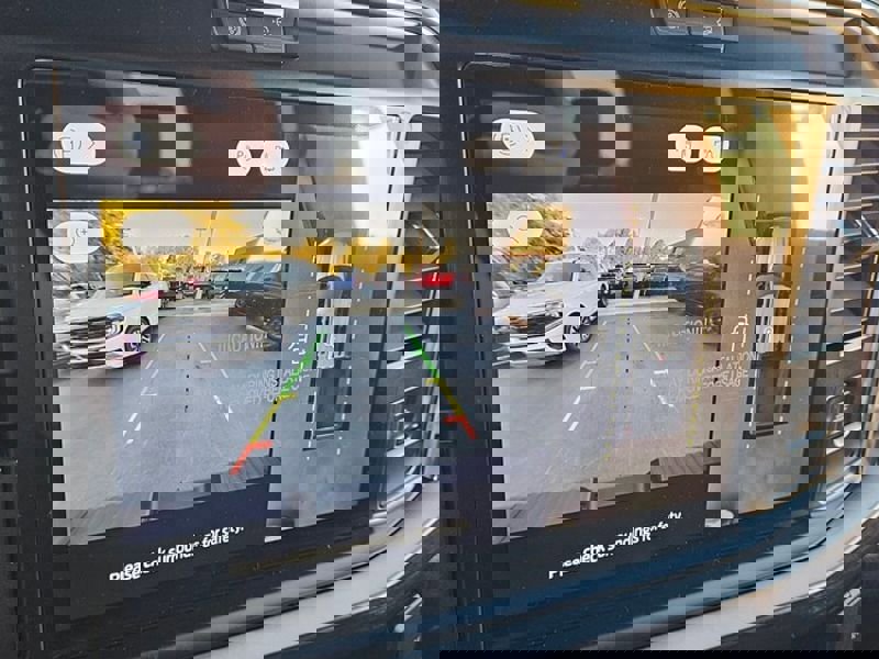 New 2026 Ford F250 Lariat w/ Black Appearance Package image 23