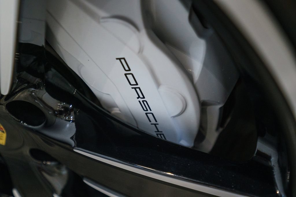 Used 2020 Porsche Cayenne Turbo AWD/4WD image 12