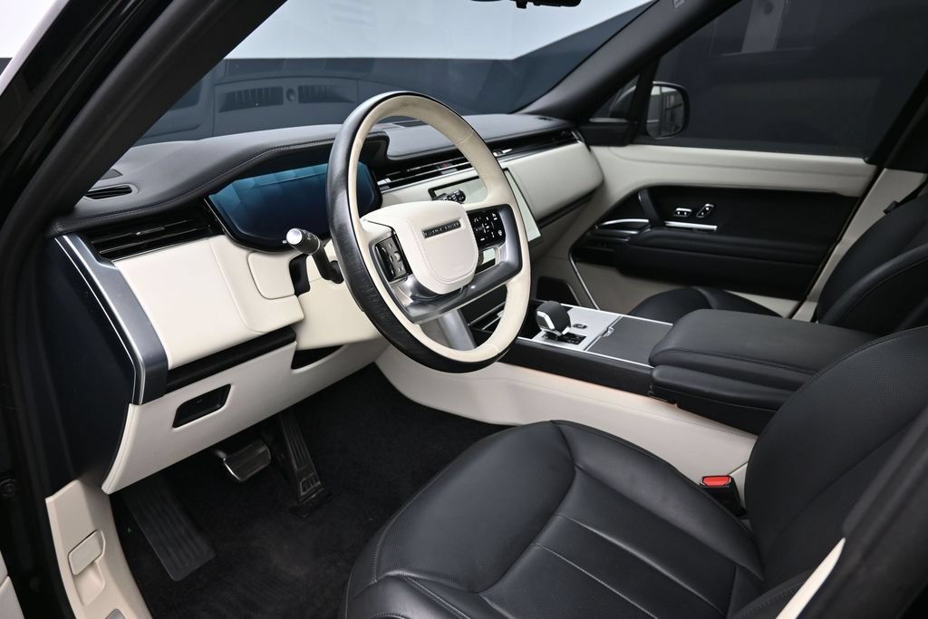 Used 2024 Land Rover Range Rover Autobiography AWD/4WD image 13