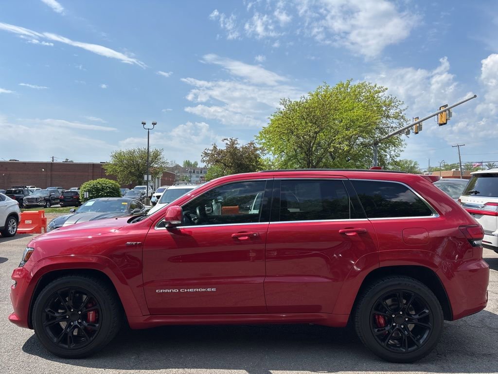 Used 2015 Jeep Grand Cherokee SRT w/ Luxury Group II AWD/4WD image 7
