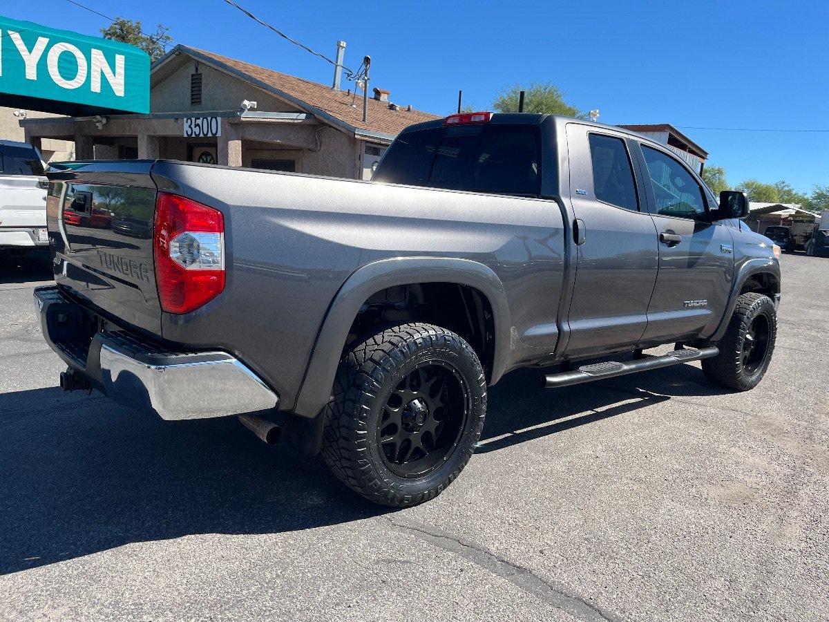 Used 2014 Toyota Tundra SR5 w/ SR5 Upgrade Package AWD/4WD image 4