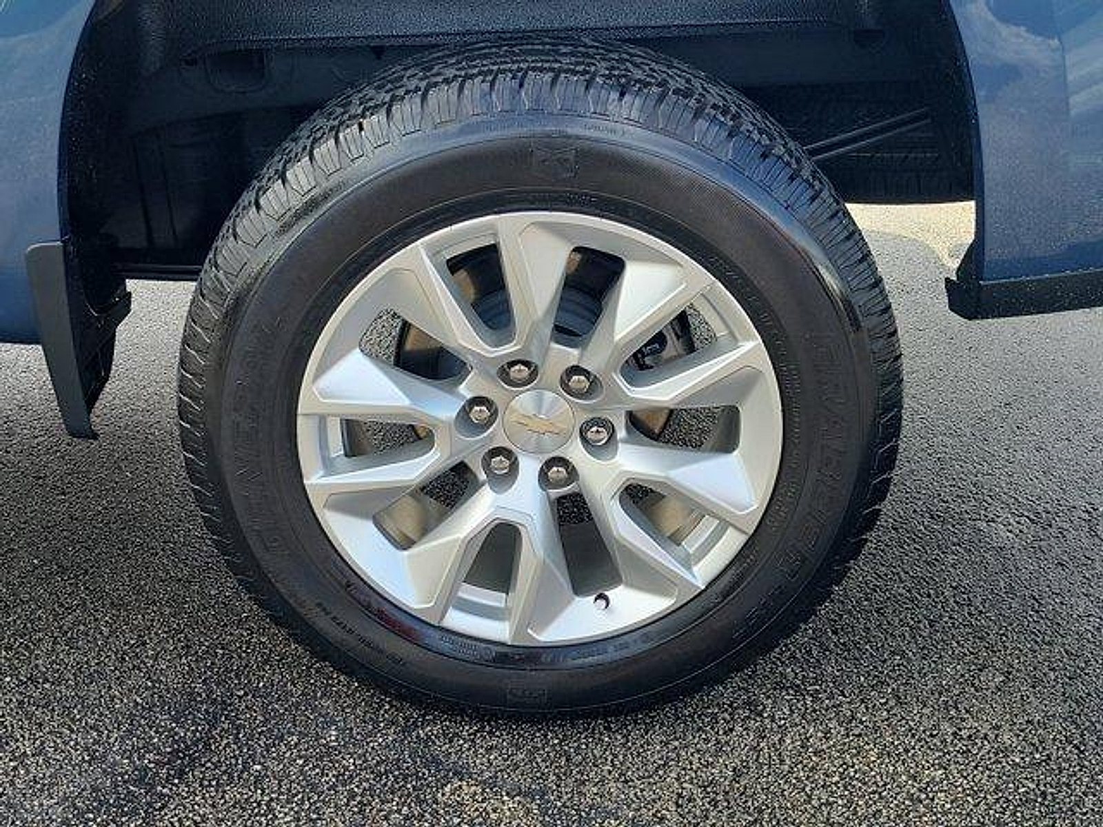 Used 2024 Chevrolet Silverado 1500 Custom RWD image 12