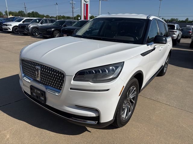 Used 2021 Lincoln Aviator AWD w/ Elements Package image 3