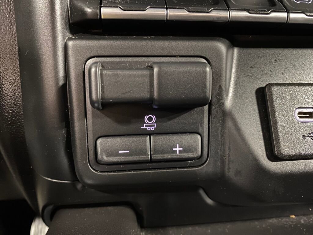 Used 2019 Chevrolet Silverado 1500 LTZ w/ LTZ Plus Package image 16