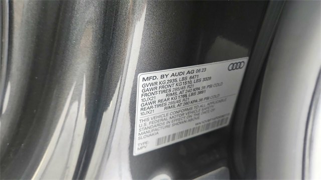 Used 2023 Audi Q8 Prestige w/ Prestige Package image 65