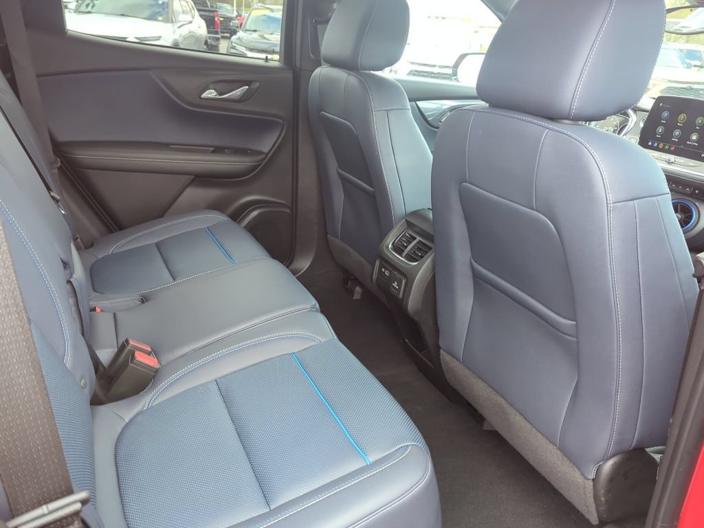 Certified 2023 Chevrolet Blazer RS w/ Enhanced Convenience Package AWD/4WD image 19