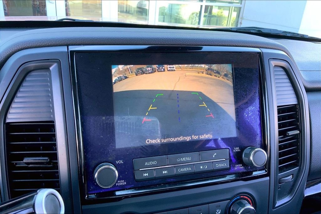 Used 2024 Nissan Titan SV w/ Accessory Utility Package image 11