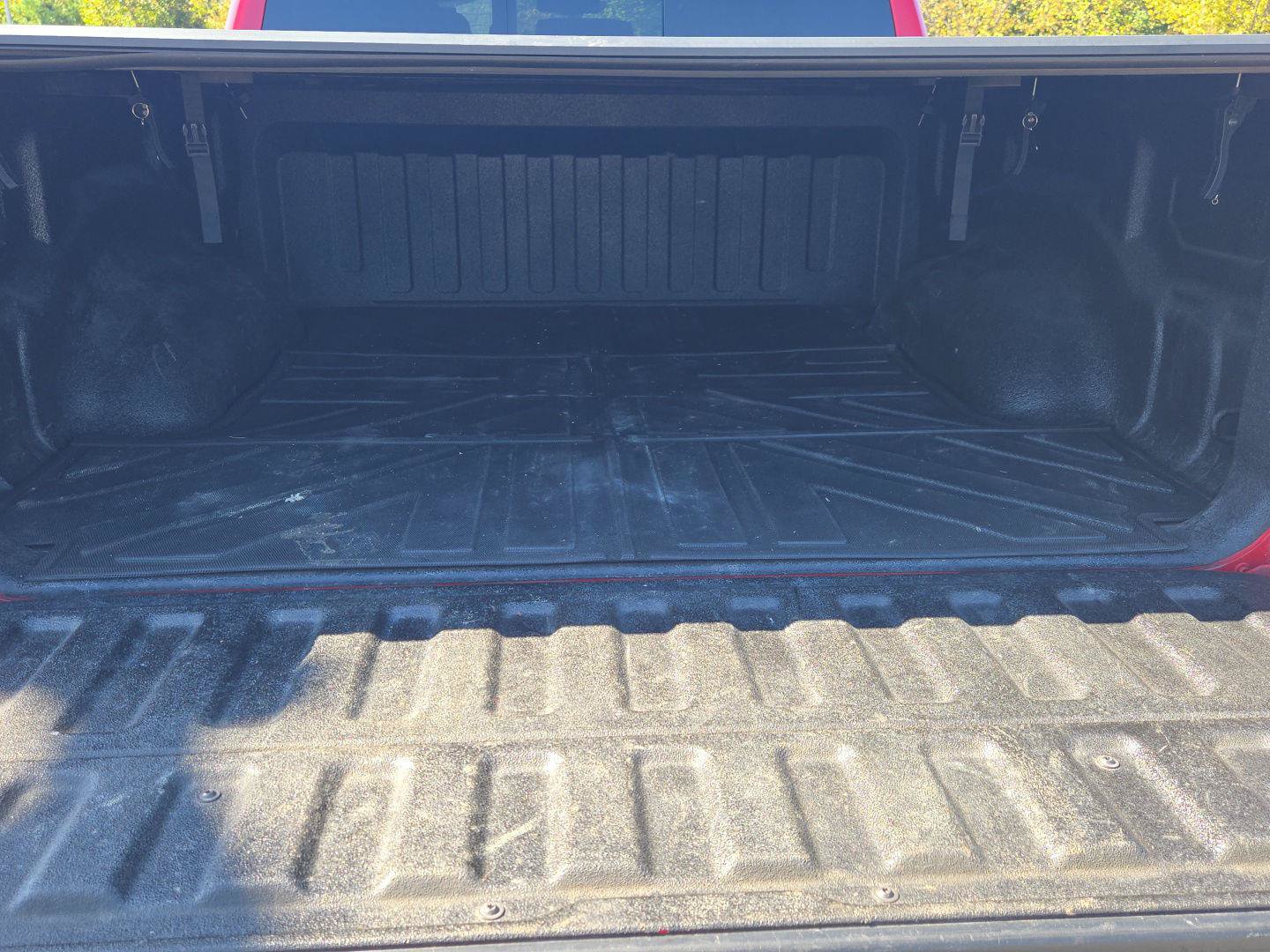 Used 2020 RAM 1500 Laramie AWD/4WD image 14