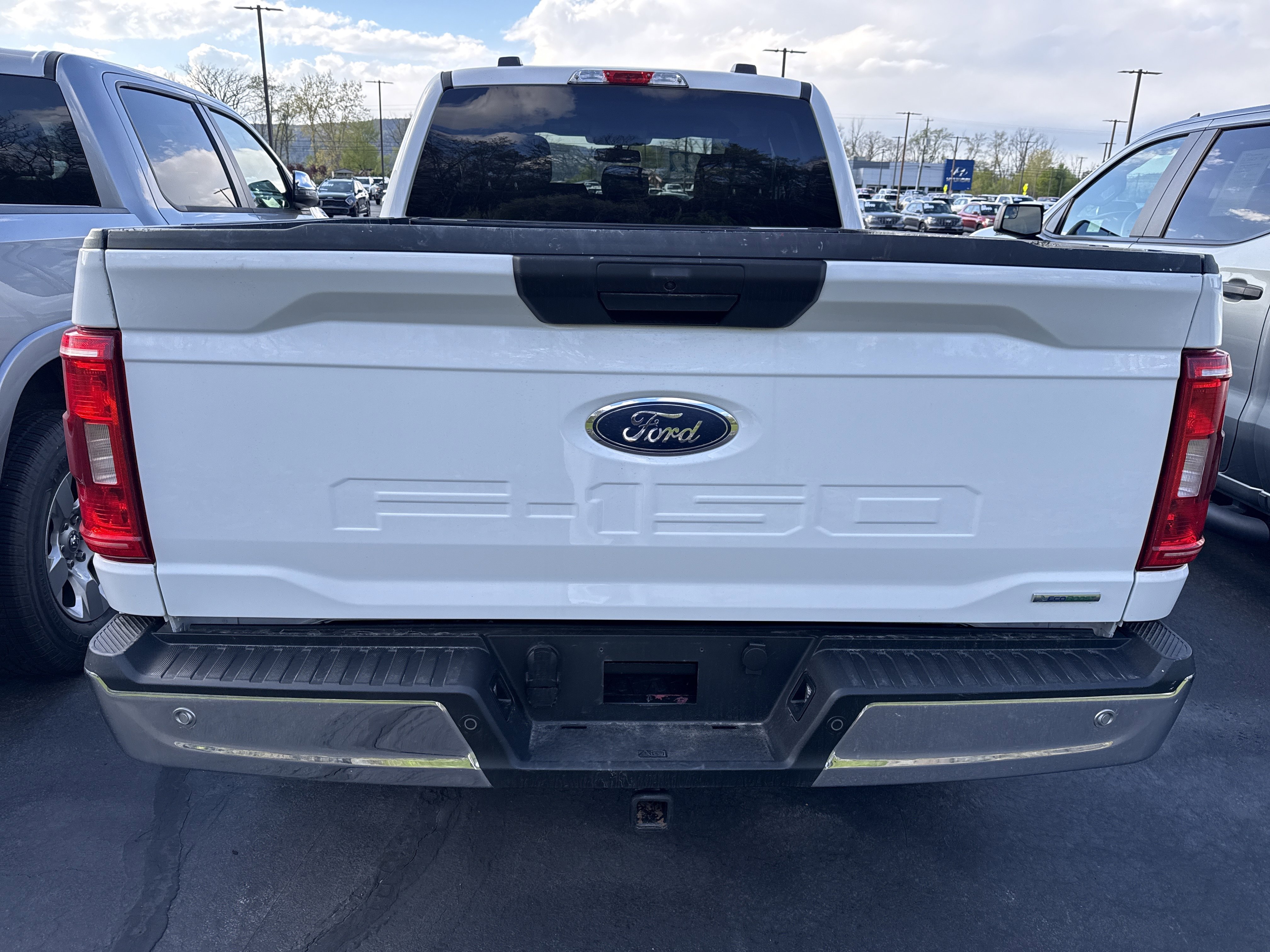 Used 2022 Ford F150 XLT w/ Equipment Group 301A Mid AWD/4WD image 5