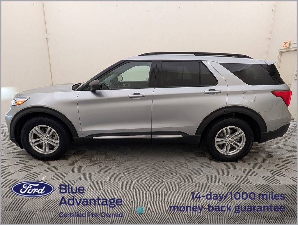 Used 2024 Ford Explorer XLT w/ Equipment Group 202A image 9
