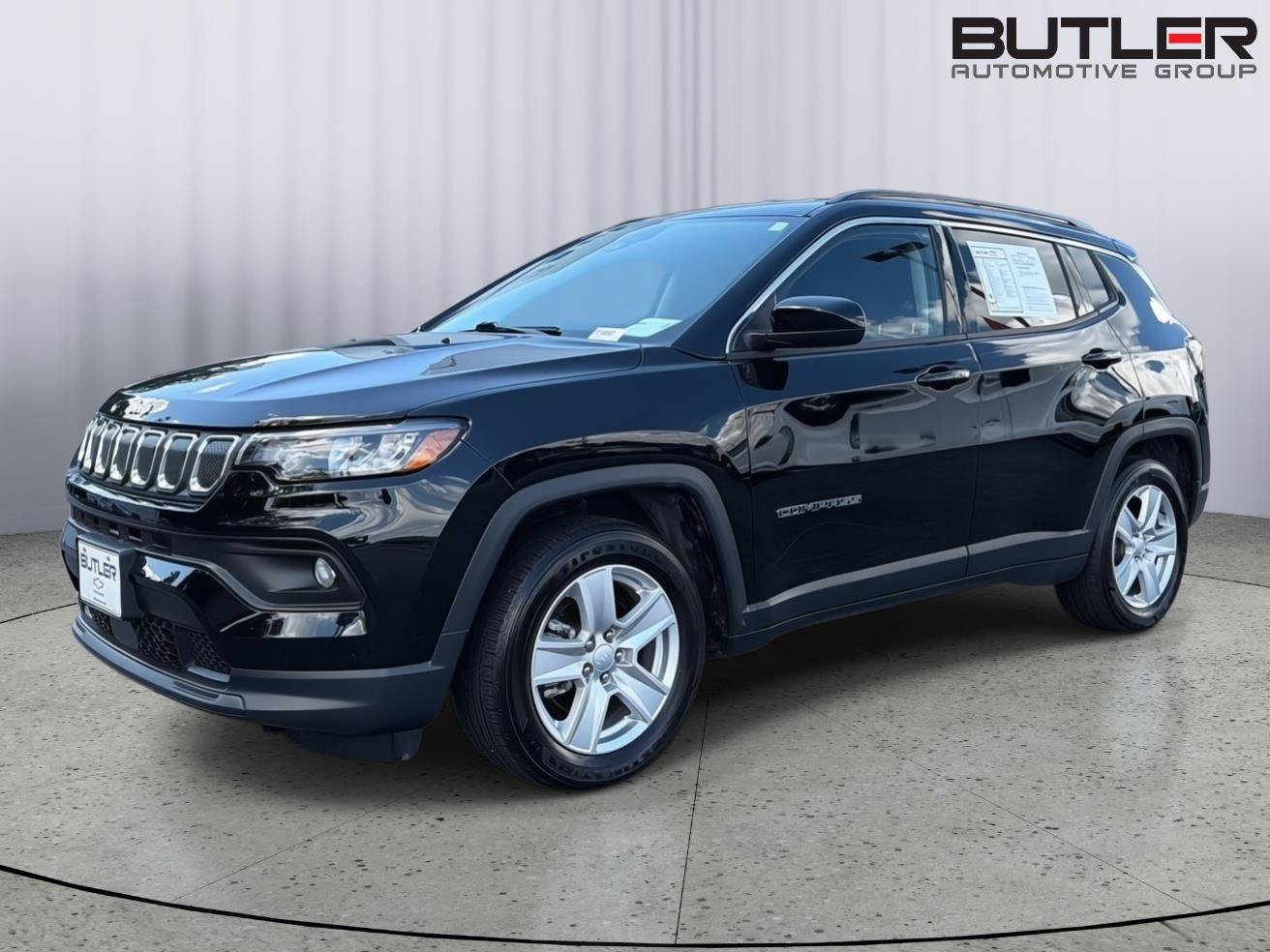 Used 2022 Jeep Compass Latitude w/ Convenience Group FWD image 2