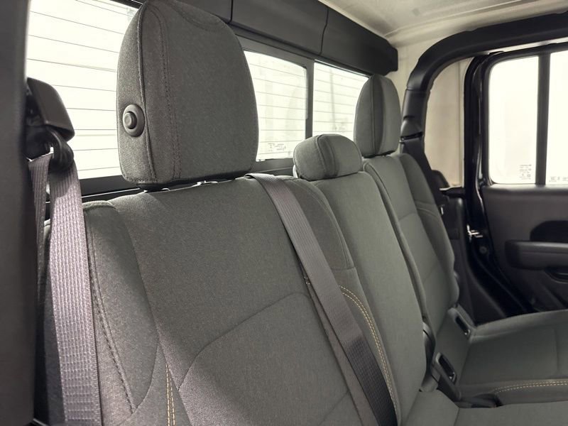 New 2026 Jeep Gladiator Sport image 9