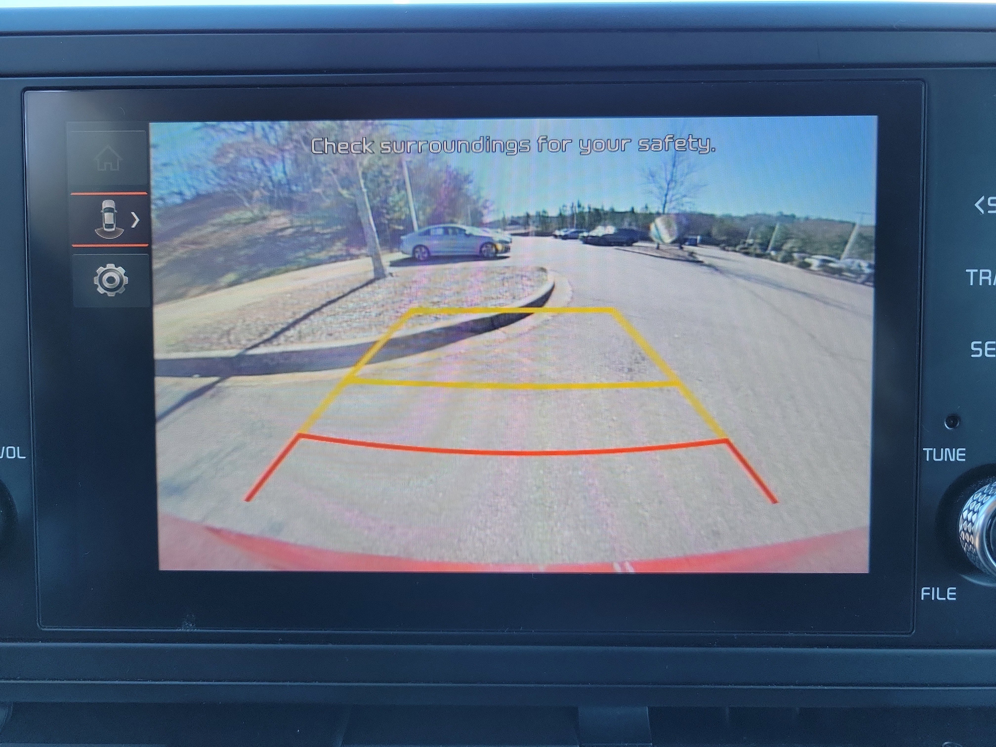 Used 2023 Kia Carnival LX image 12