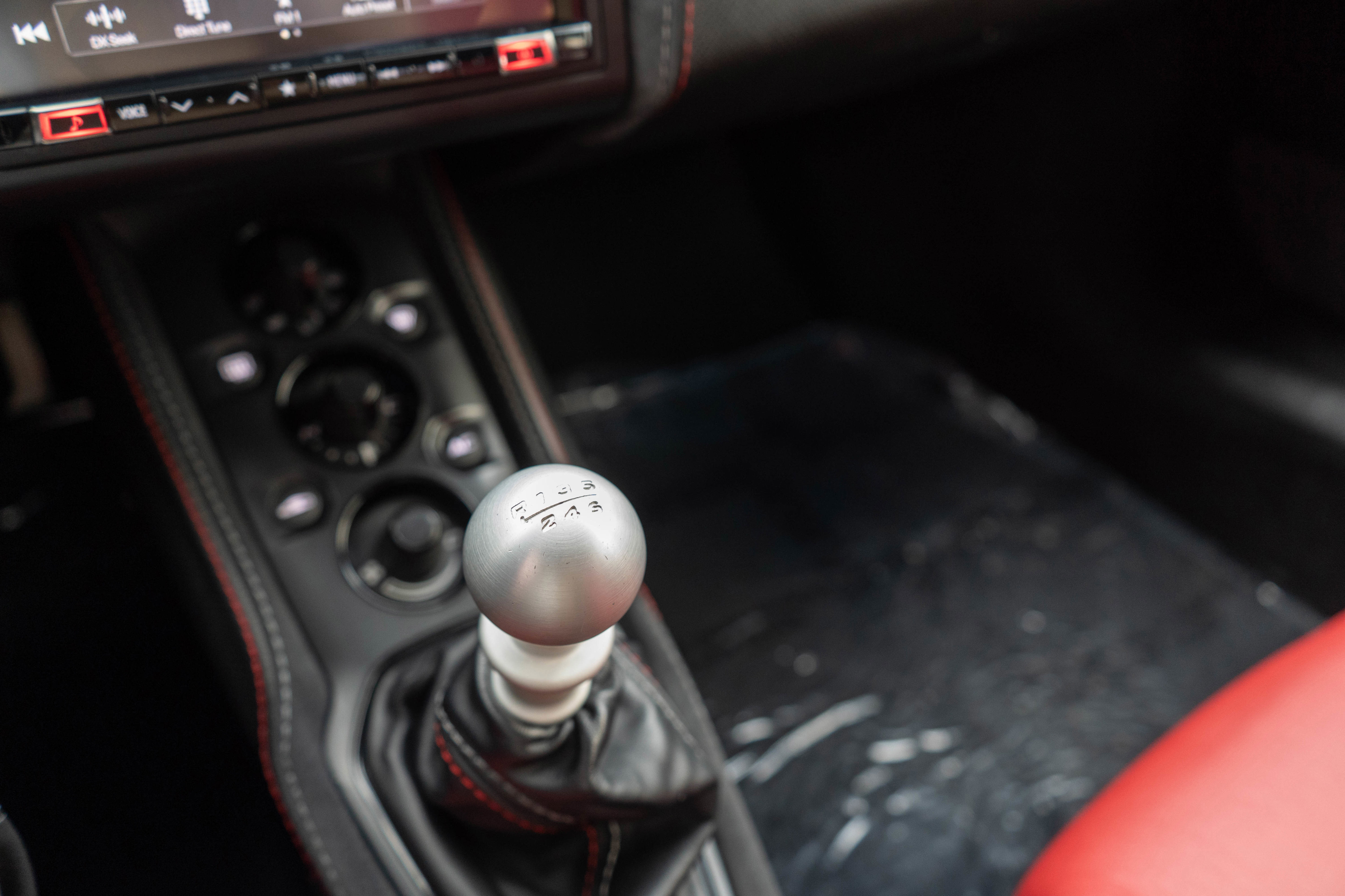 Used 2020 Lotus Evora image 24