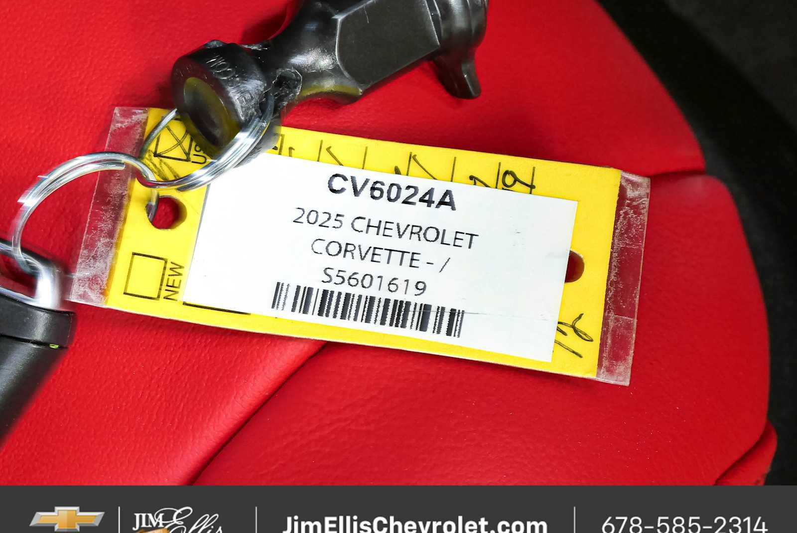 Used 2025 Chevrolet Corvette Z06 RWD image 33