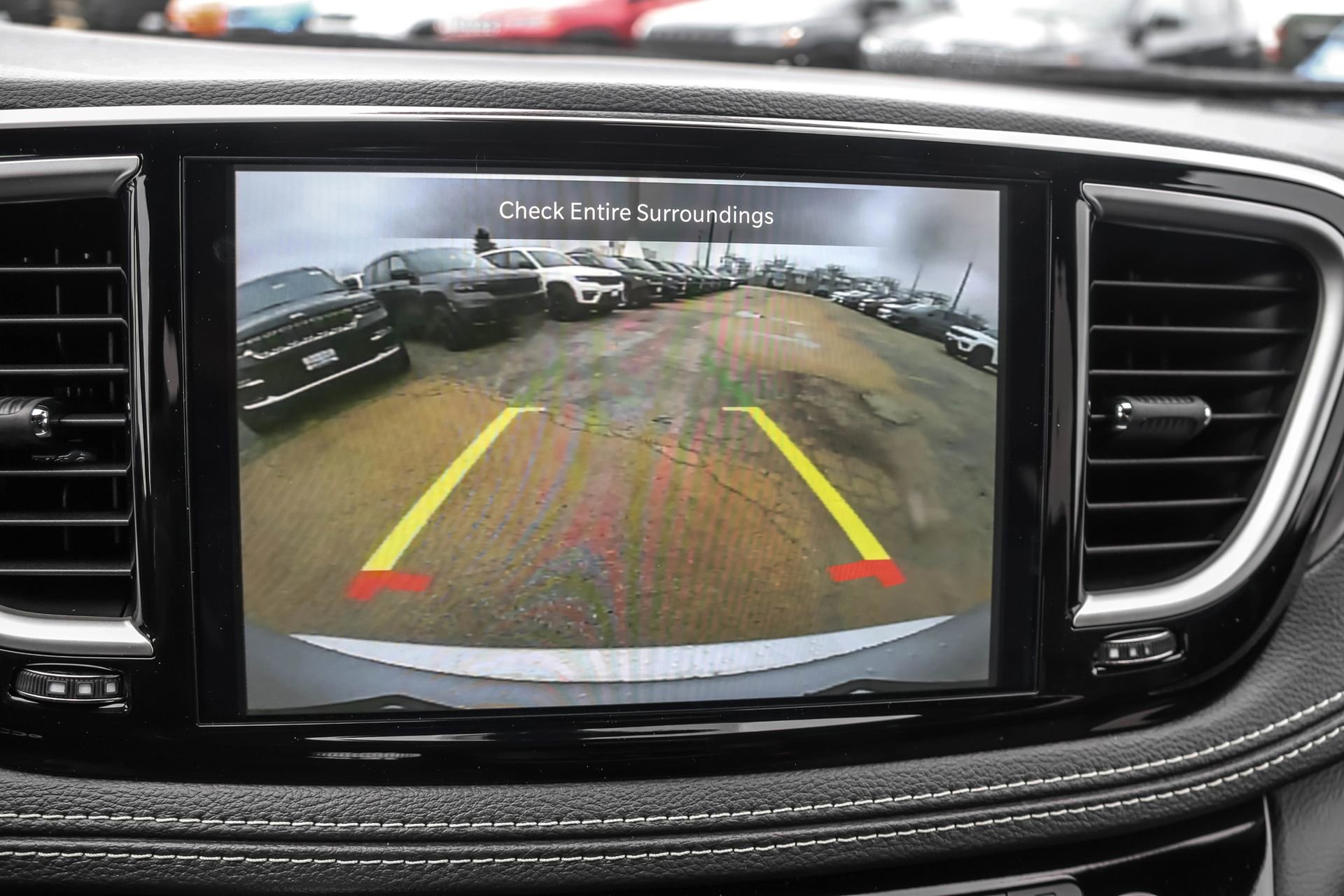 New 2026 Chrysler Pacifica Select FWD image 16