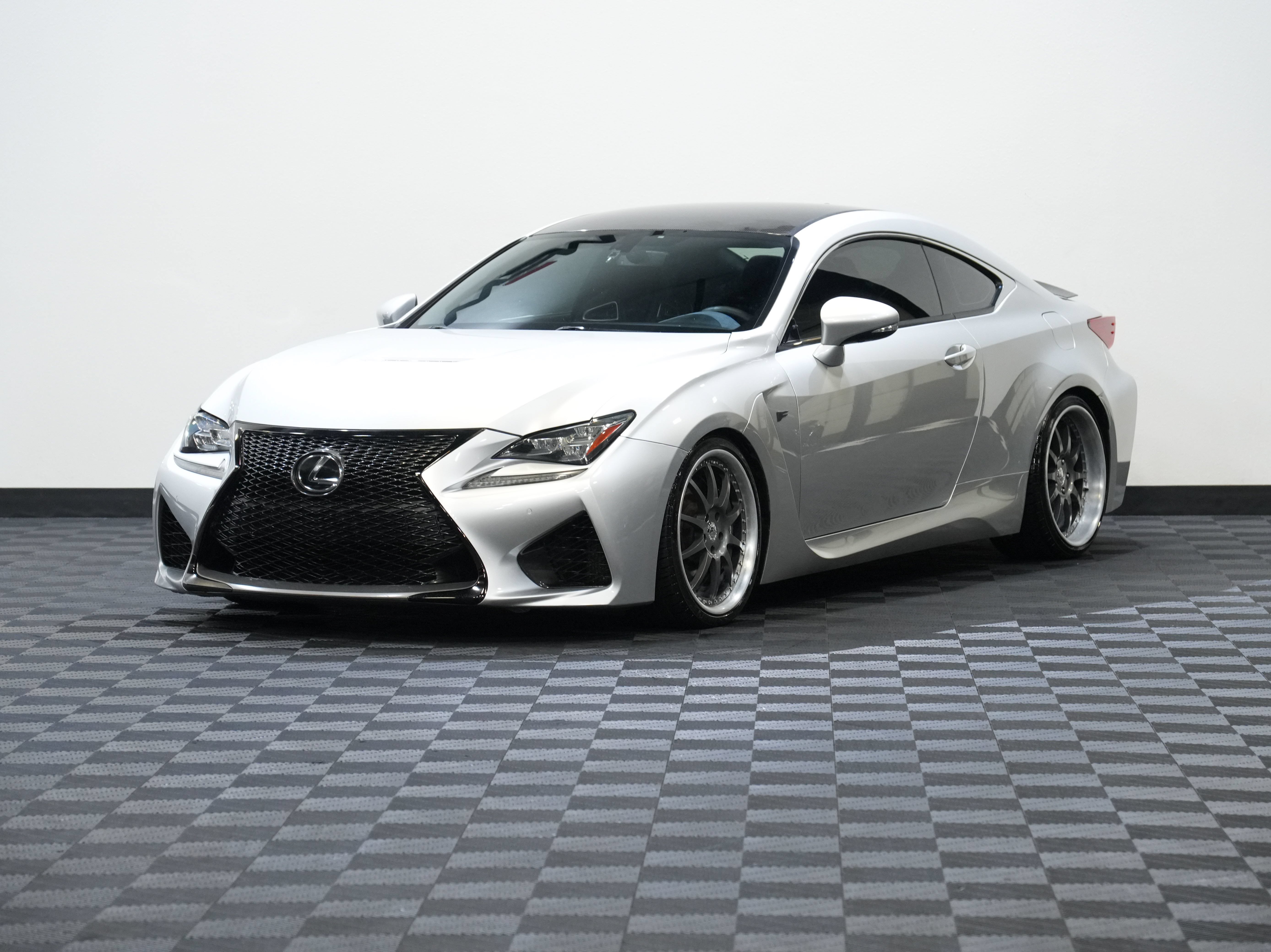 Used 2015 Lexus RC F w/ Performance Package RWD image 3